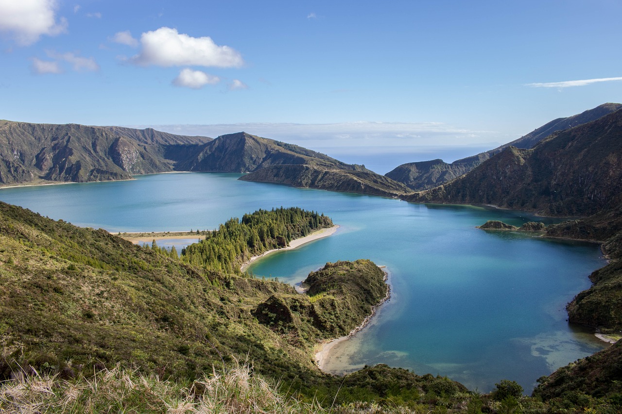 Electric Journeys, Azorean Adventures.